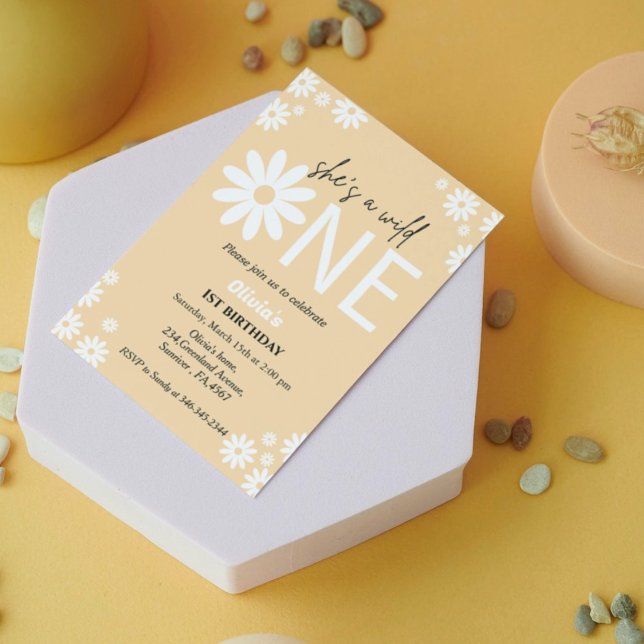 Daisy Första födelsedagsfestens vild för bohemiane Inbjudningar (Skapare uppladdad)