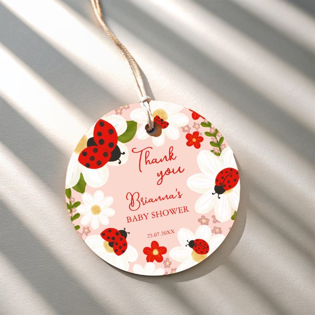 daisy i kärlek kryp, söt sknibuskbabydusch gåvor etiketter (Love bug daisies cute ladybug baby shower favors personalized favor tags ladybug thank you tags)
