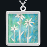 DAISY I SILVERPLÄTERAT HALSBAND<br><div class="desc">Blommigt</div>