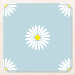 Daisy Illustrative Lg Mönster på Blek Blue Underlägg Papper Kvadrat