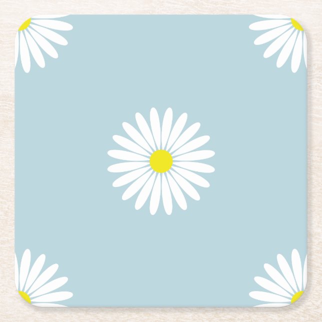 Daisy Illustrative Lg Mönster på Blek Blue Underlägg Papper Kvadrat (Framsidan)