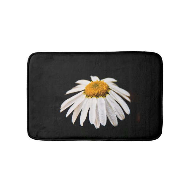 Daisy på svart bakgrund badrumsmatta (Framsidan)