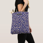 Daisyn Boho Mönster Tygkasse<br><div class="desc">Boho-blommönstret över mörk blått bakgrund. Anpassa med namn över grått-rektangeln överst.</div>