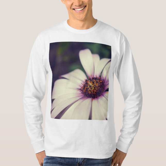 Daisytryck. T Shirt (Framsida)