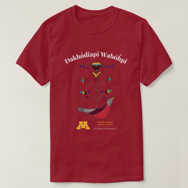 Dakota Language Nest Maroon T-shirt (Design framsida)