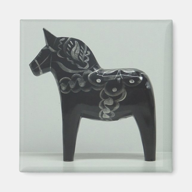 DALA HORSE magnet (svart) (Framsidan)