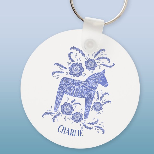 Dala Horse svensk folkart Blå eget namn Nyckelring (Blue and white Swedish Dala Horse personalized name aluminium keyring keychain)