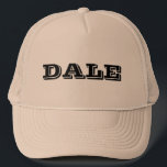 Dale på en Khaki Keps<br><div class="desc">En truckerhatt i khakifärg som har 'DALE' på framsidan. Du kan också designa din egen med dina egna fotografier,  konstverk,  ord och grafik för att skapa en unik allamerikansk truckerhatt! Det finns en mängd olika färger att välja mellan och de finns tillgängliga för både män och kvinnor.</div>