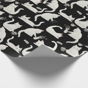 Dålig katter som knackar Saker över, vit katter på Presentpapper