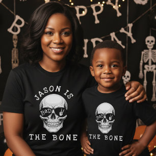 Dålig två mot skelettets skalle 2-års födelsedagsf t shirt