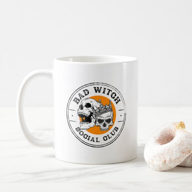 Dåligt Witch Social Klubb svart och orange Kaffemugg (Med munk)