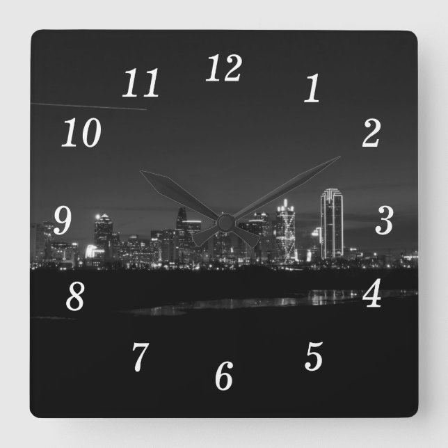 Dallas Skyline Dawn Pano Grayscale Wall Clock Fyrkantig Klocka (Framsida)