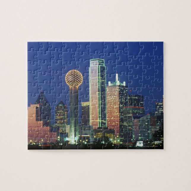 "Dallas, TX skyline nattetid med Reunion Torn" Pussel (Horisontell)