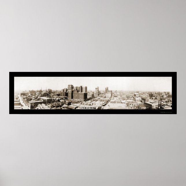 Dallas TX Skyline Photo 1920 Poster (Framsidan)