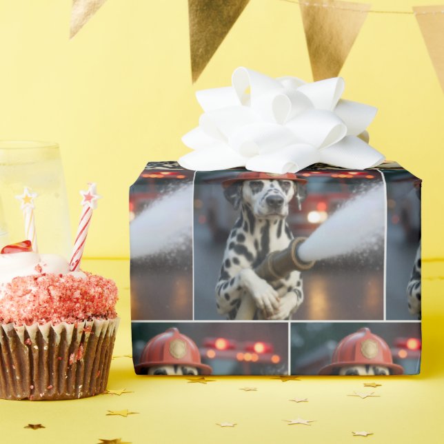 Dalmatian Dog With a Fire Hose Presentpapper (Födelsedagsfest)