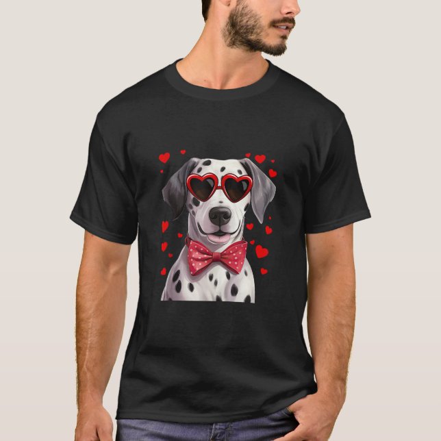 Dalmatien Hund Hearts Sunglasses Red Bow Tie Valen T Shirt (Framsida)