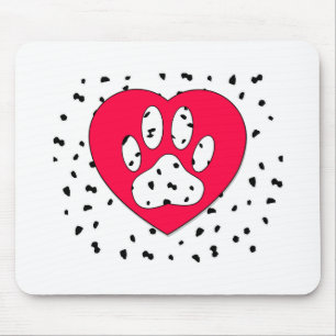 Dalmatien Hund Paw Skriv ut i rött hjärta Musmatta