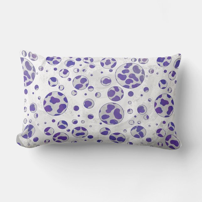 Dalmatien Lila och White Polka Dot Lumbarkudde (Framsida)