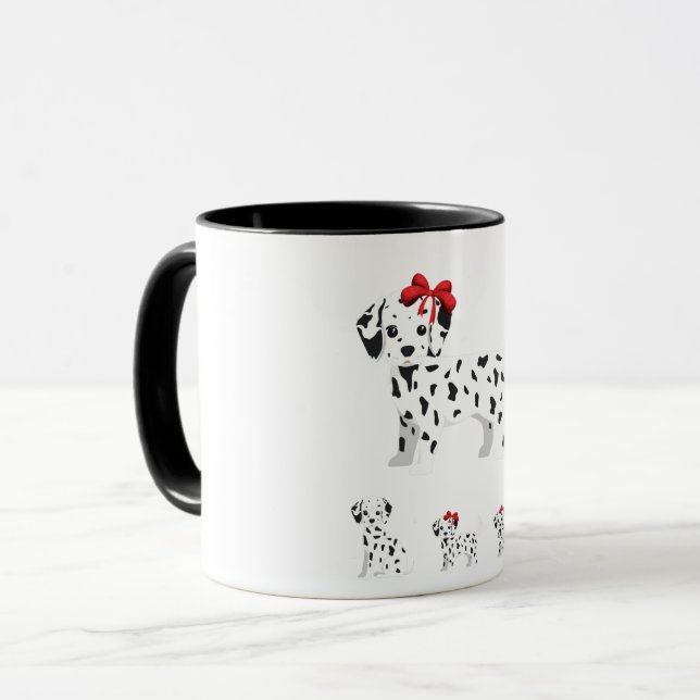 Dalmatien med valpar med kombinationen mugg två to (Framsida vänster)