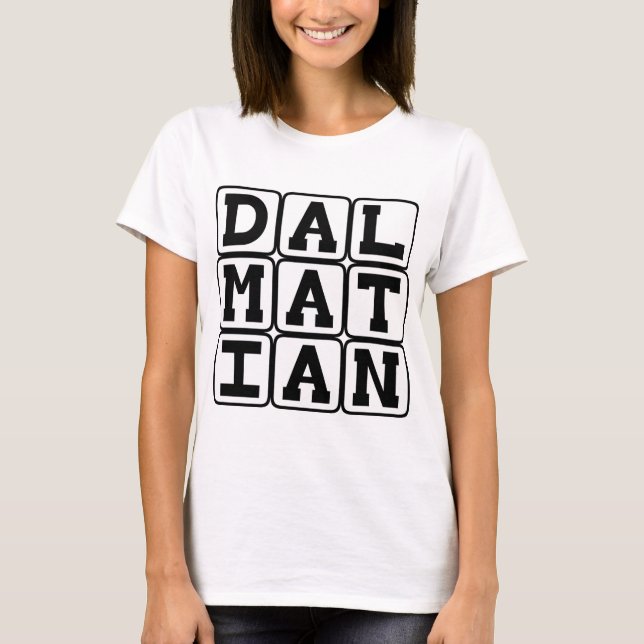 Dalmatiner, Fläckig brandstationshund T Shirt (Framsida)