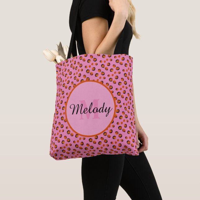 dalmatisk rosa cheetah Animal Print Monogram Tygkasse (Närbild)