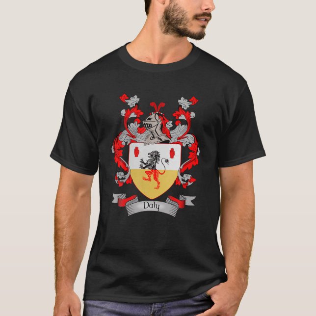 Daly Jackar om Arm | Daly Surname Family Crest T Shirt (Framsida)