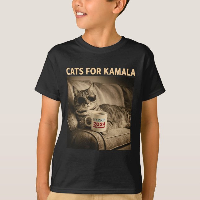 Dam For Kamala Funny Cat 2024 President Kamala T Shirt (Framsida)