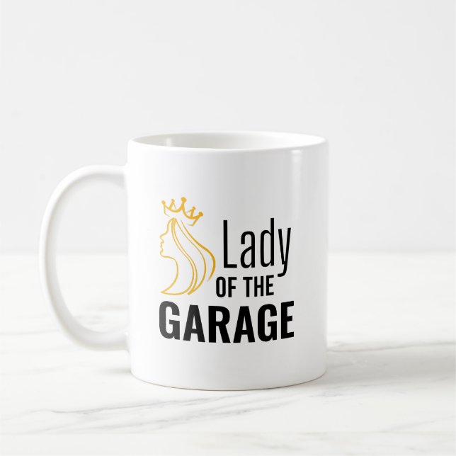 Dam i Garage - Krona-design i Wrench-fetstil Kaffemugg (Vänster)