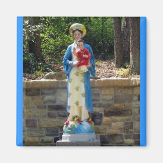 Dam i La Vang Square Magnet