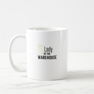 Dam i lagret kaffemugg