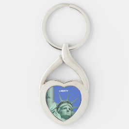 Dam Liberty on Himlar Blue Twisted Heart Silverfärgad Nyckelring