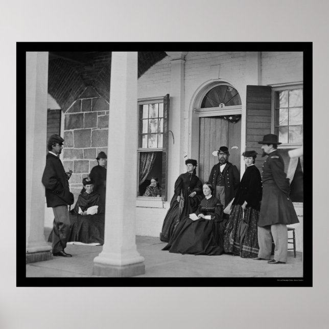 Dam och officerare i Fort Monroe, VA 1864 Poster (Framsidan)