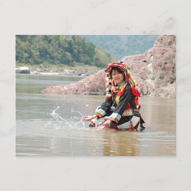 Dam Padaung Vykort (Framsida)