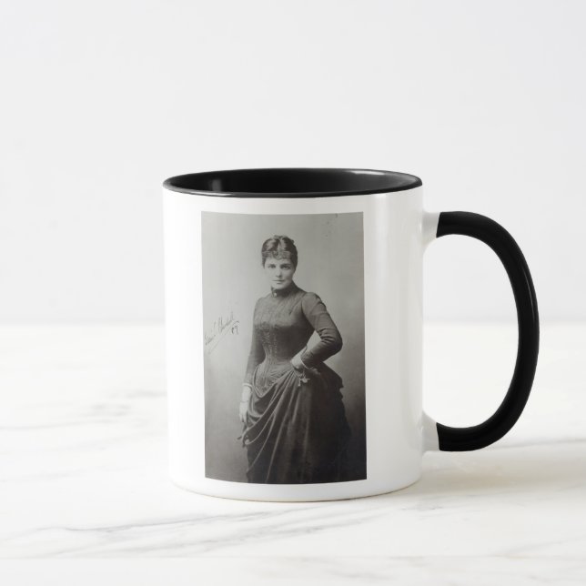 Dam Randolph Churchill Mugg (Höger)