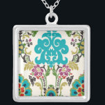 Damask Blommönster Plum Turcos Silverpläterat Halsband<br><div class="desc">Blommönstren Turkos,  plommon,  grönt och lila möts på en vit bakgrund för att ge liv åt denna dammavla från Erica Vess i juni. Fungerar som en gåva till dig själv,  en vän eller en familjemedlem.</div>