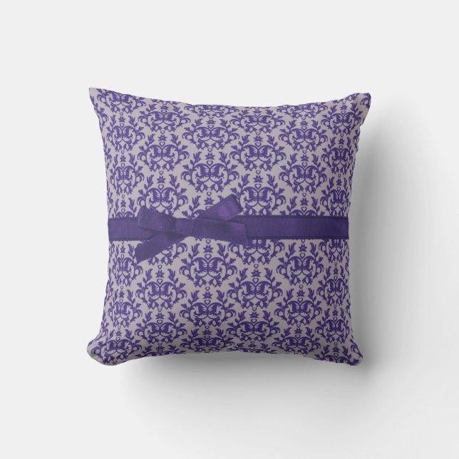 Damask ’Kangaroo Tassar’ lila grått ribbonkudde Kudde (Framsida)