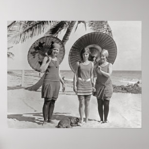 Damer på stranden, 1920. Gammalt foto Poster