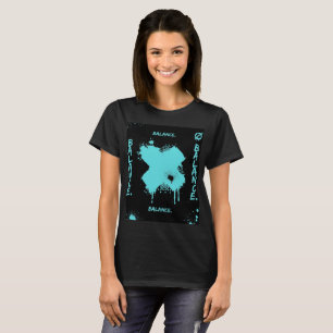Damklänning med abstrakt grafisk design t shirt