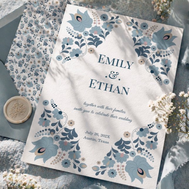 Dammblå Blommig Elegant Romantisk Bröllop Inbjudningar (Dusty blue wedding invitation suite styled in a romantic rustic garden with natural floral setting )