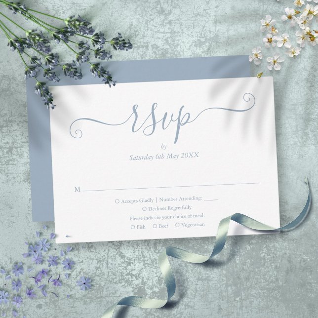 Dammblå Elegant Bröllopsskrift OSA Kort (Dusty Blue Elegant Script Wedding RSVP Card)