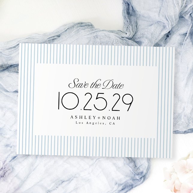Dammig blå randig elegans Klassisk bröllop Spara Datumet (Dusty Blue Striped Elegance Classy Wedding Save The Date)