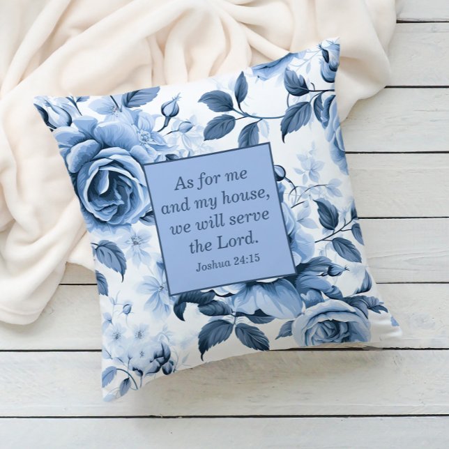 Dammig blå vit blomstergengivelse av kristen bibel kudde ("As for me and my house, we will serve the Lord." blue floral decorator pillow.)