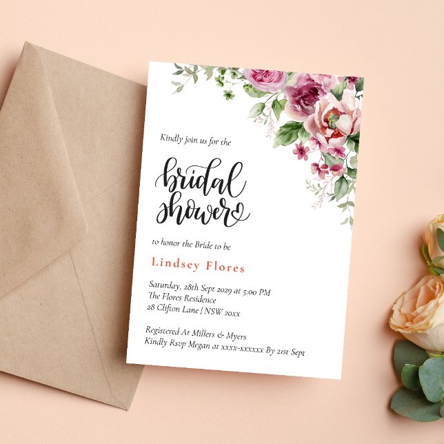Dammig blomsterrödnande rosa grönska bröllopsdusch inbjudningar (Dusty blush pink floral greenery bridal shower invitation adds soft elegant charm to celebrations)
