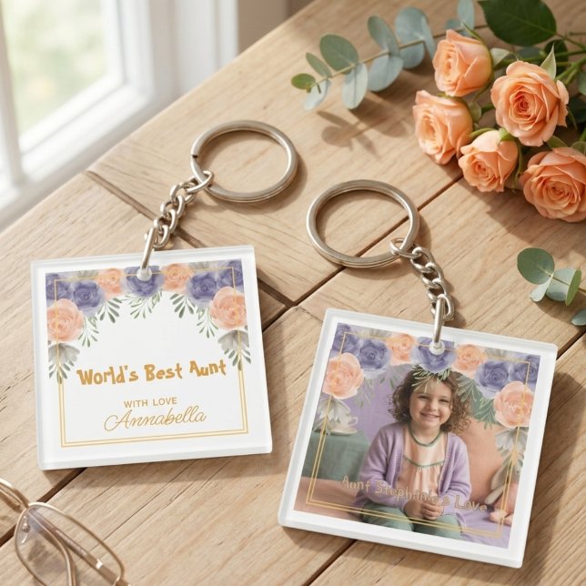 Dammig blomsterromantisk minnessak för faster (Dusty floral romantic aunt keepsake keychain)