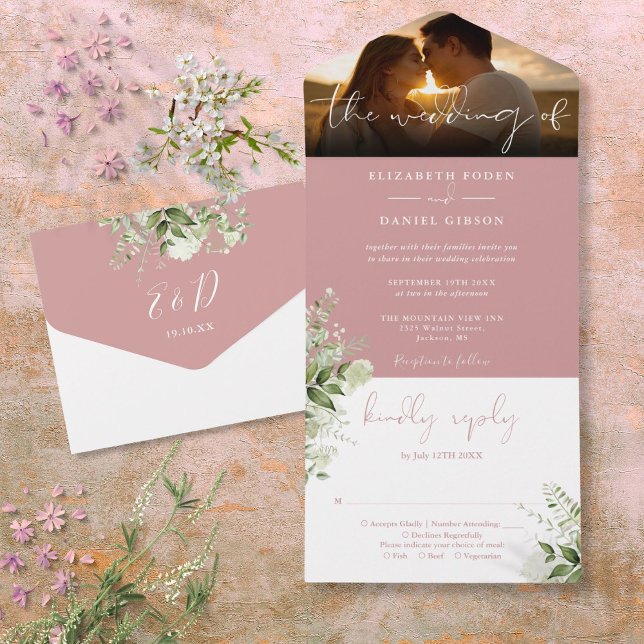 Dammig rosgrön floral bröllopsfoto (Dusty Rose Floral Greenery Wedding Photo All In One Invitation)