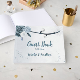 dammiga blå skuggor och vita blommor romantiska gästböcker