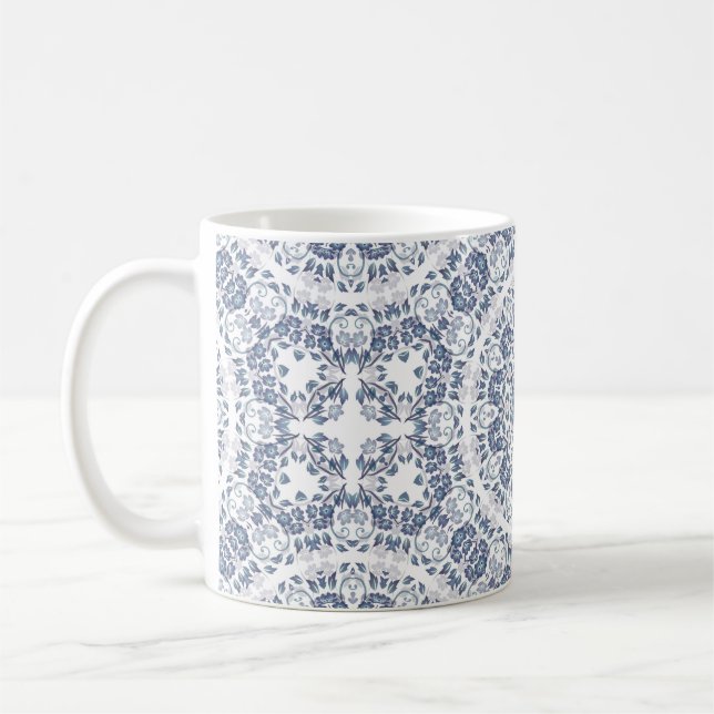 Dammigt blå blommande mandala  kaffemugg (Vänster)