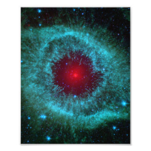 Dammigt öga av spiralnebulaen NGC 7293 Fototryck