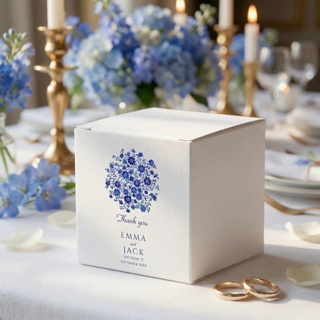 Dammtorblå Blommig Bröllop tack Presentaskar (Dusty Blue Floral Wedding thank you Favor Boxes.)