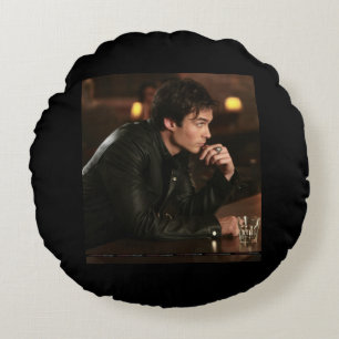 Damon Salvatore Round Pillow Rund Kudde